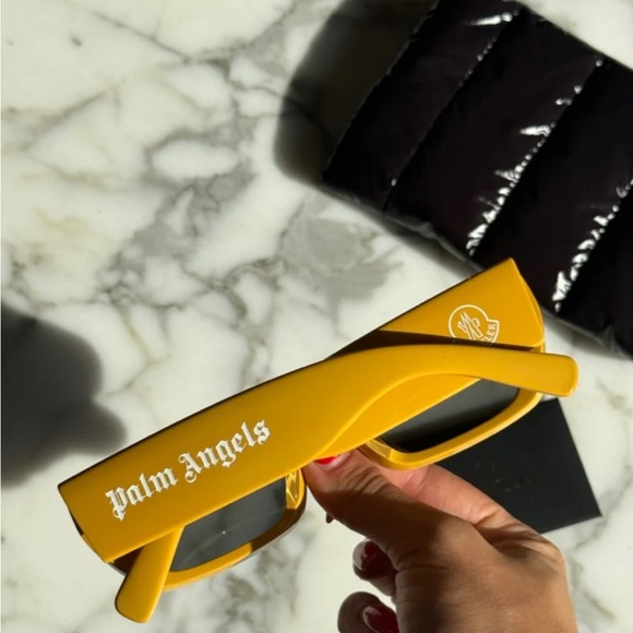 NWT Moncler Palm Angels Crystal Encrusted Sunglasses in Yellow - Picture 3 of 4